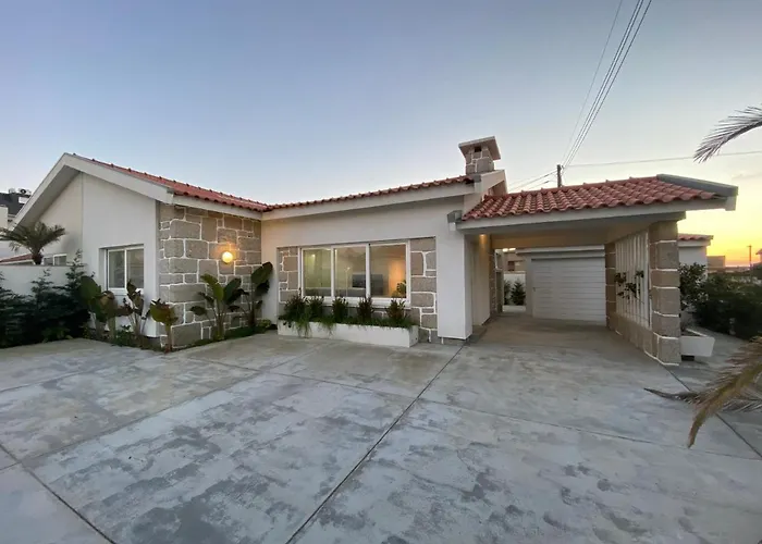 Semesterbostad Arvore House